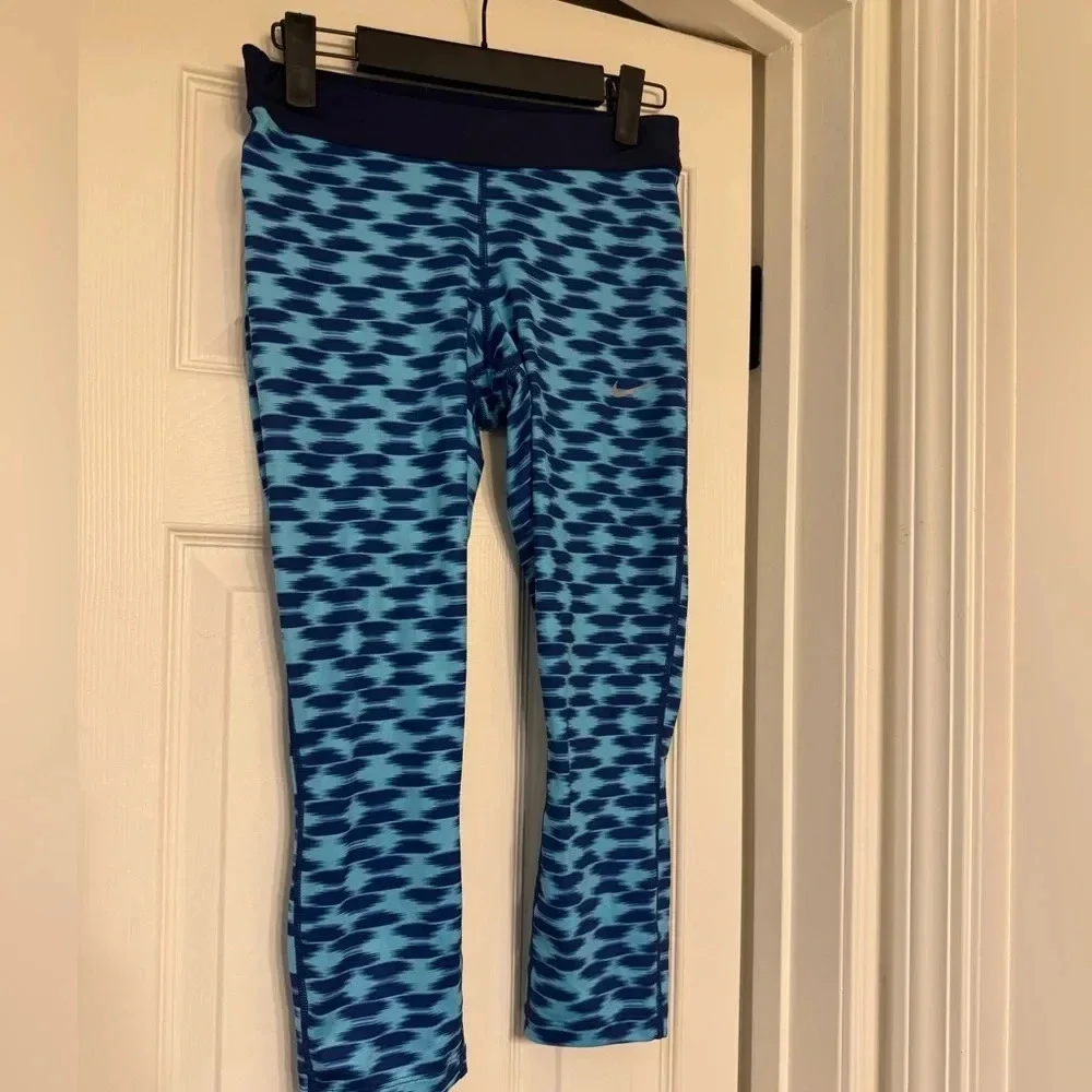 Nike Dri Fit Leggings Womens Small Capri Blue Print Pull On Drawstring Workout